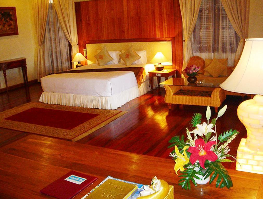 Champasak Palace Hotel Pakxe Eksteriør billede